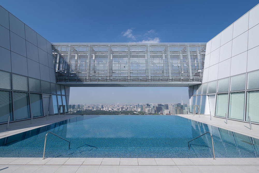 s19-0-3_isky_garden_&_pool_2.jpg